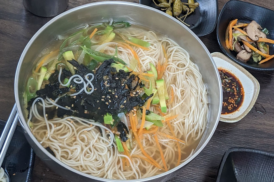 Janchi Guksu (banquet noodles)