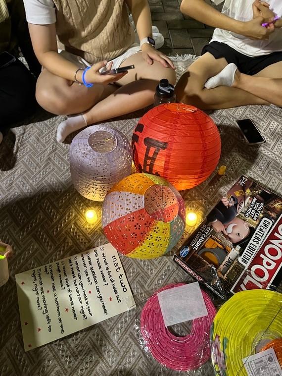 Supplies to make lanterns