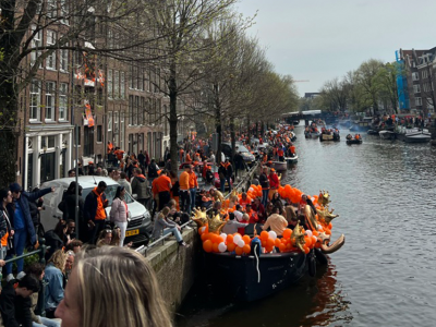 balloons on boat in Amsterdam