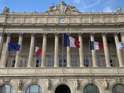 front view of Chambre de Commerce