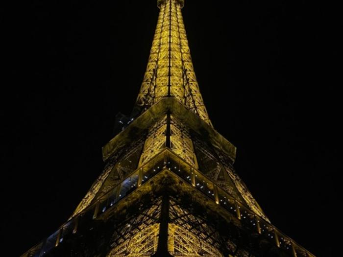 A beautiful view of the Tour Eiffel