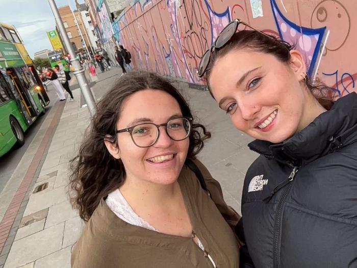 student exploring Dublin with a friend